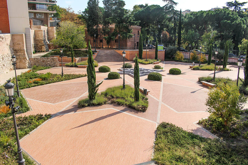 Emir Mohamed Park in Madrid