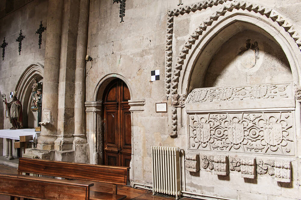 Inside the church of San Martín de Tours in Salamanca