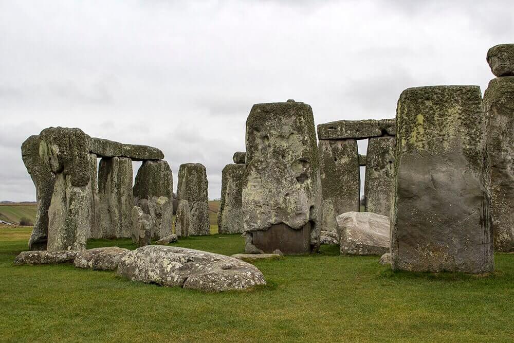 A-closer-look-at-Stonehenge
