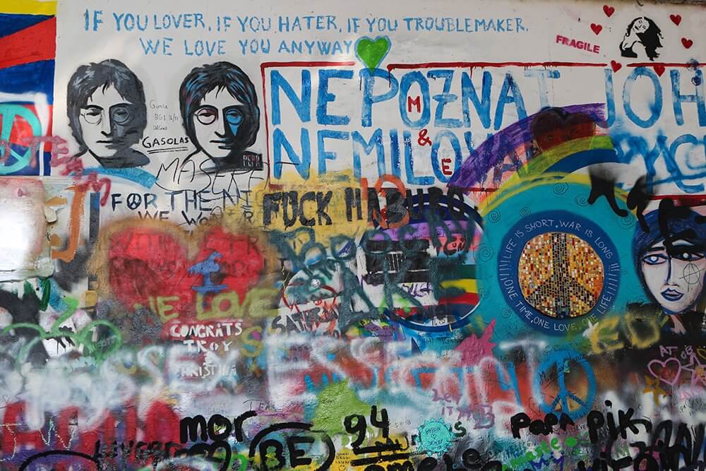 John-Lennon-Wall-in-Prague