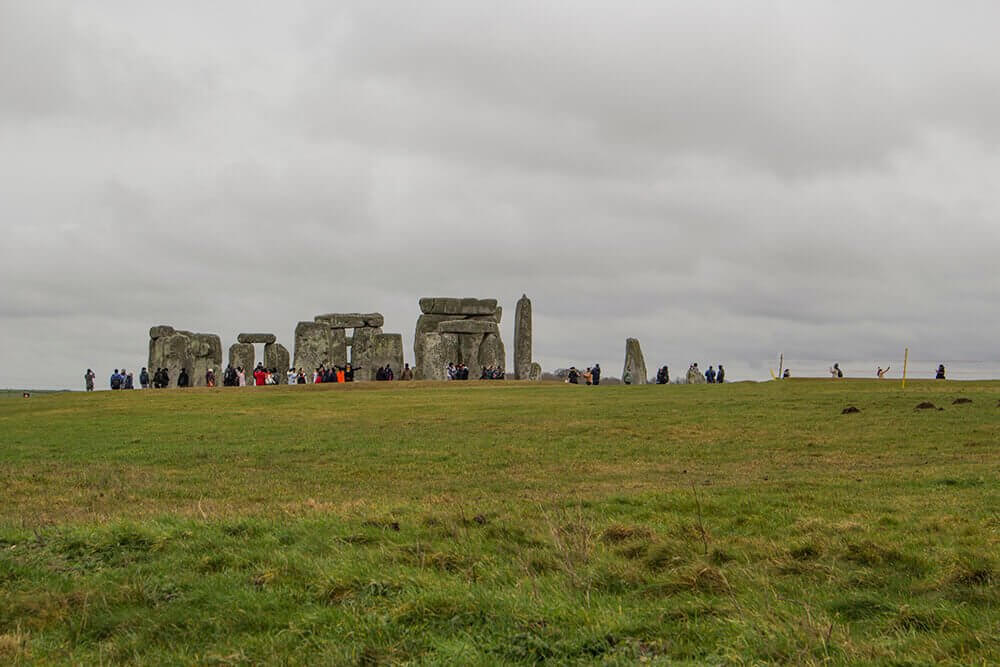 People-around-Stonehenge