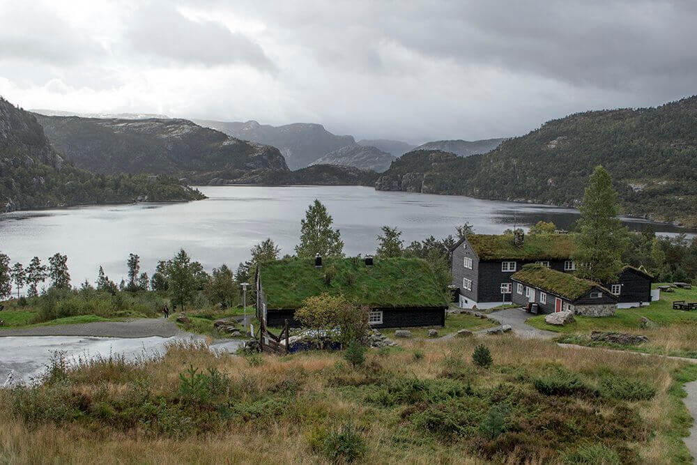 View-of-Revsvatnet-Lake-from-the-mountain-lodge
