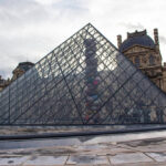 Paris in December, to travel or not