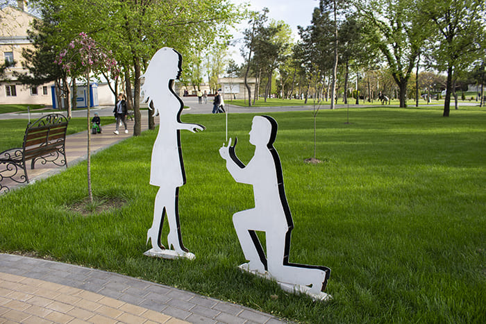 Figures in Catherine's park in Tiraspol